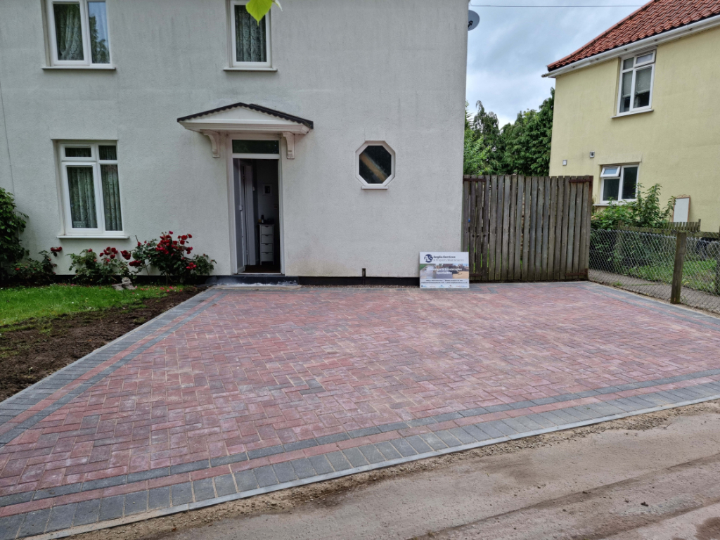 This is a newly installed block paved drive installed by Watton Driveway Solutions